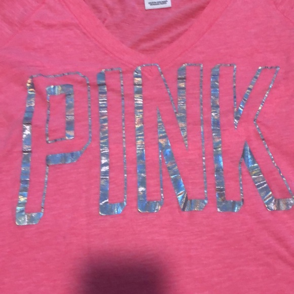 Victoria secret pink t-shirt! - Picture 2 of 2